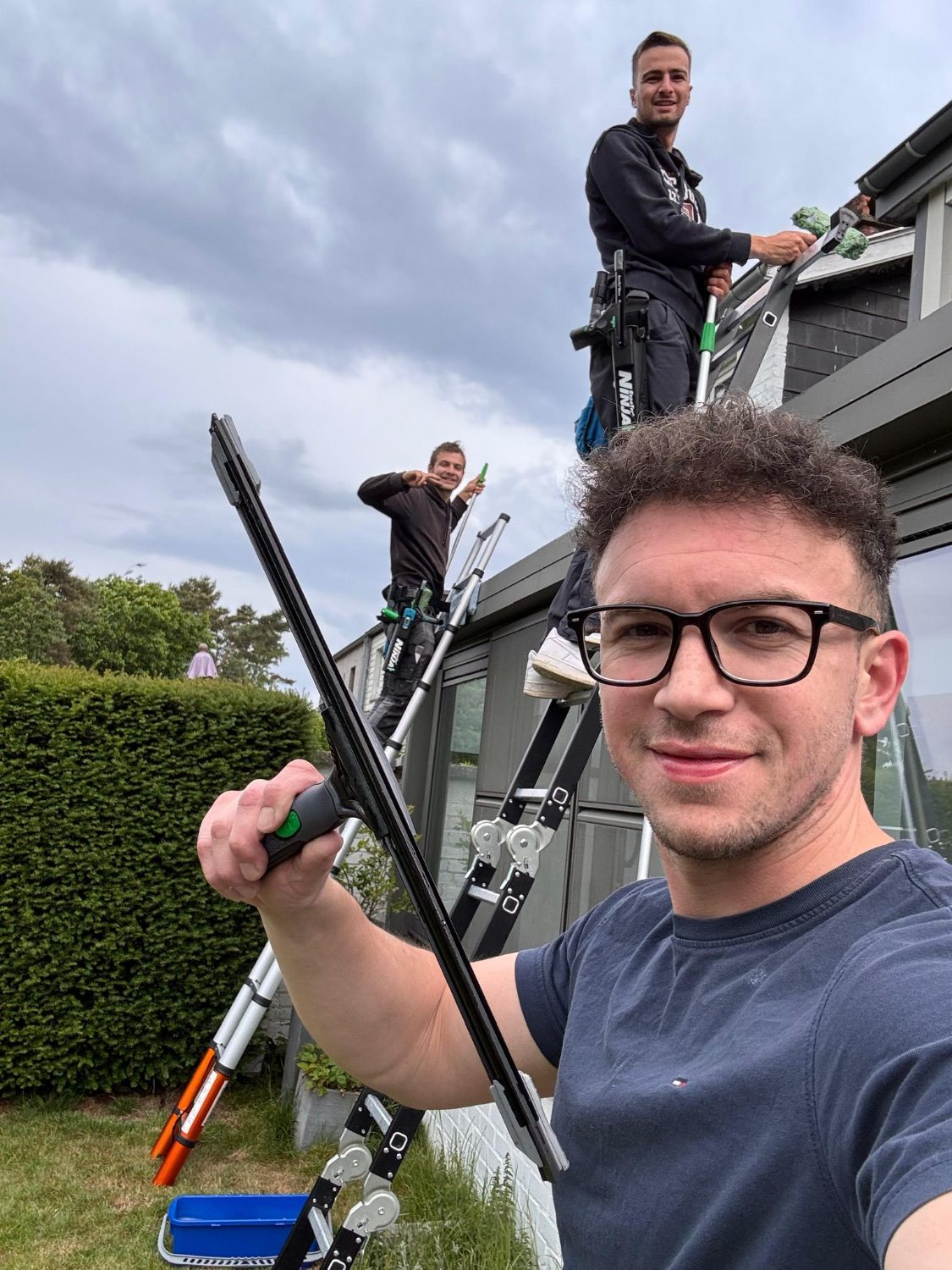 Équipe VitrePure sur un chantier de véranda