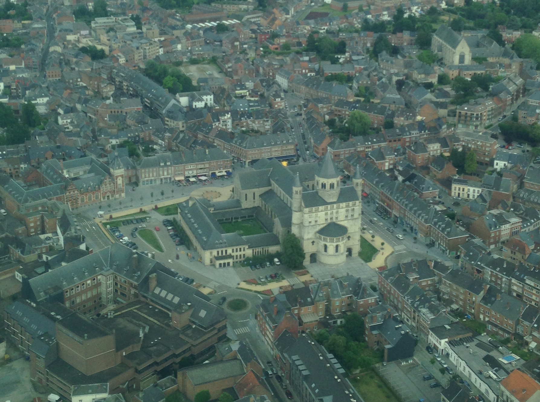 Nivelles — commune où VitrePure lave les vitres