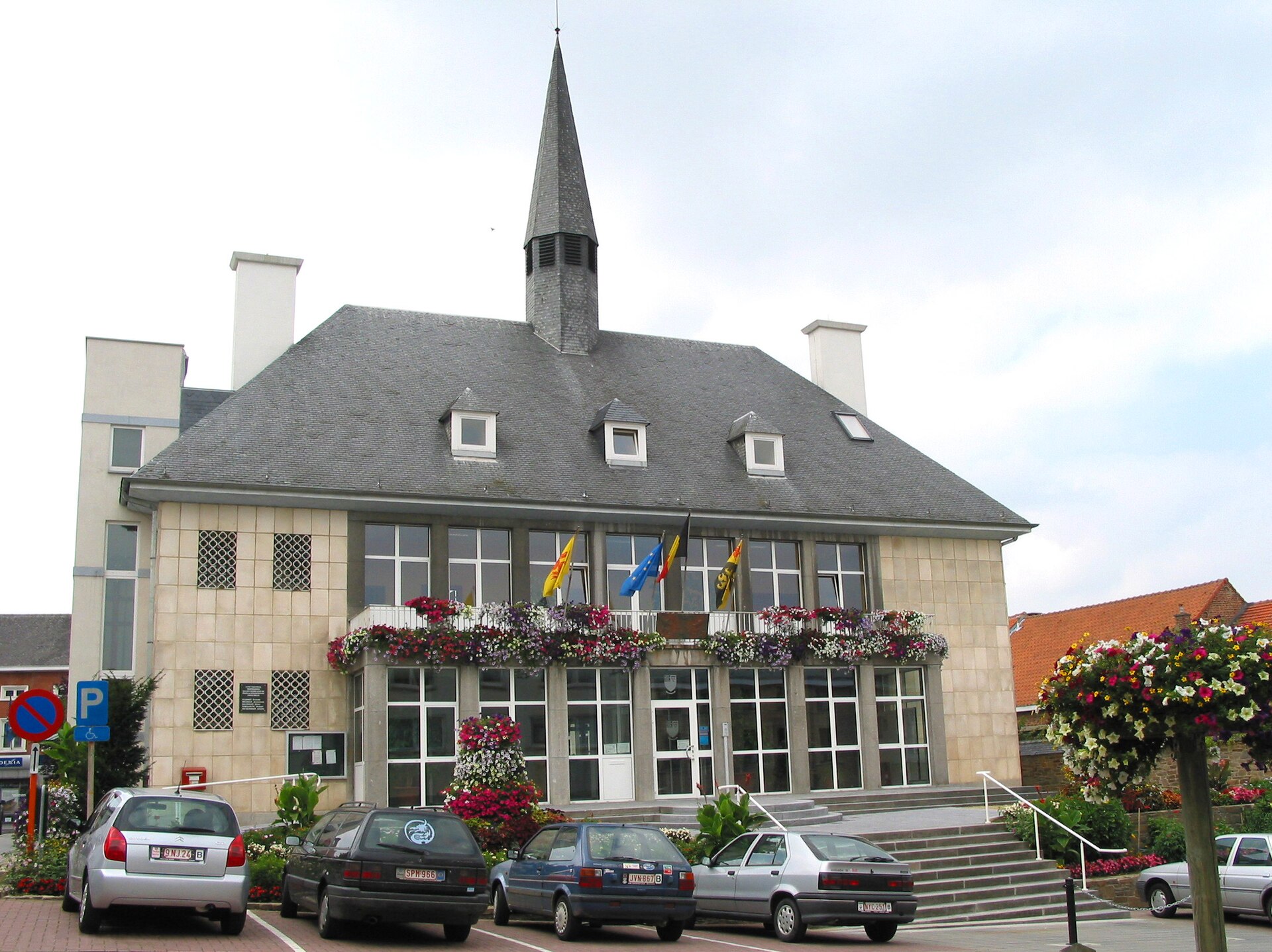Perwez — commune où VitrePure lave les vitres