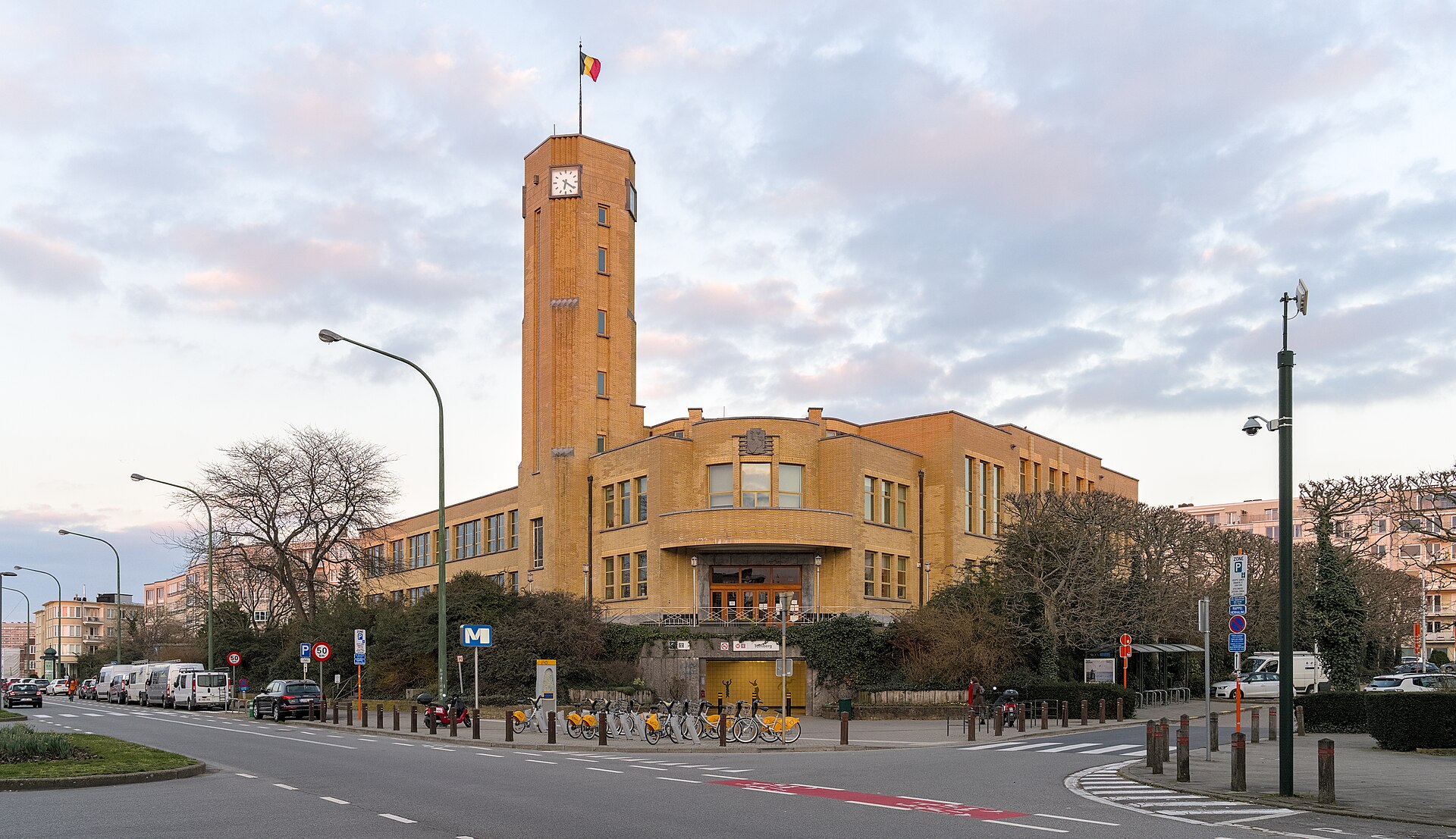 Woluwe-Saint-Lambert — commune où VitrePure lave les vitres