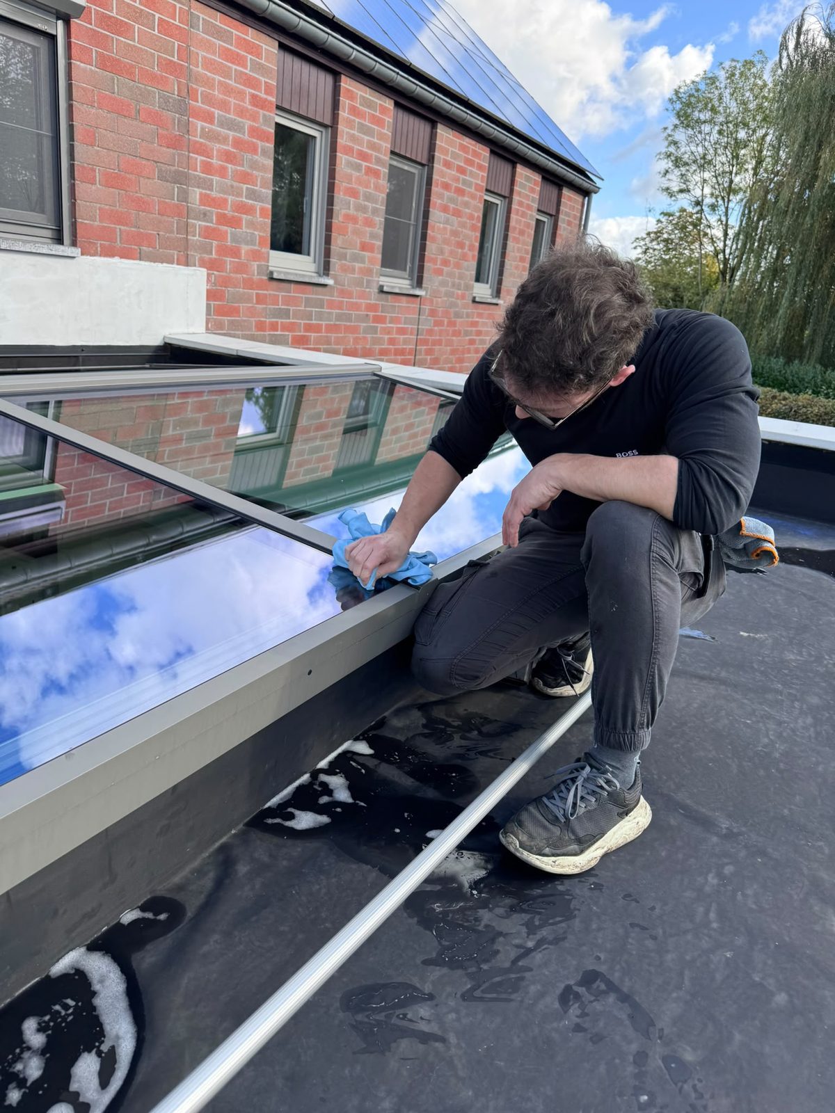 Finition à la microfibre sur un châssis après travaux